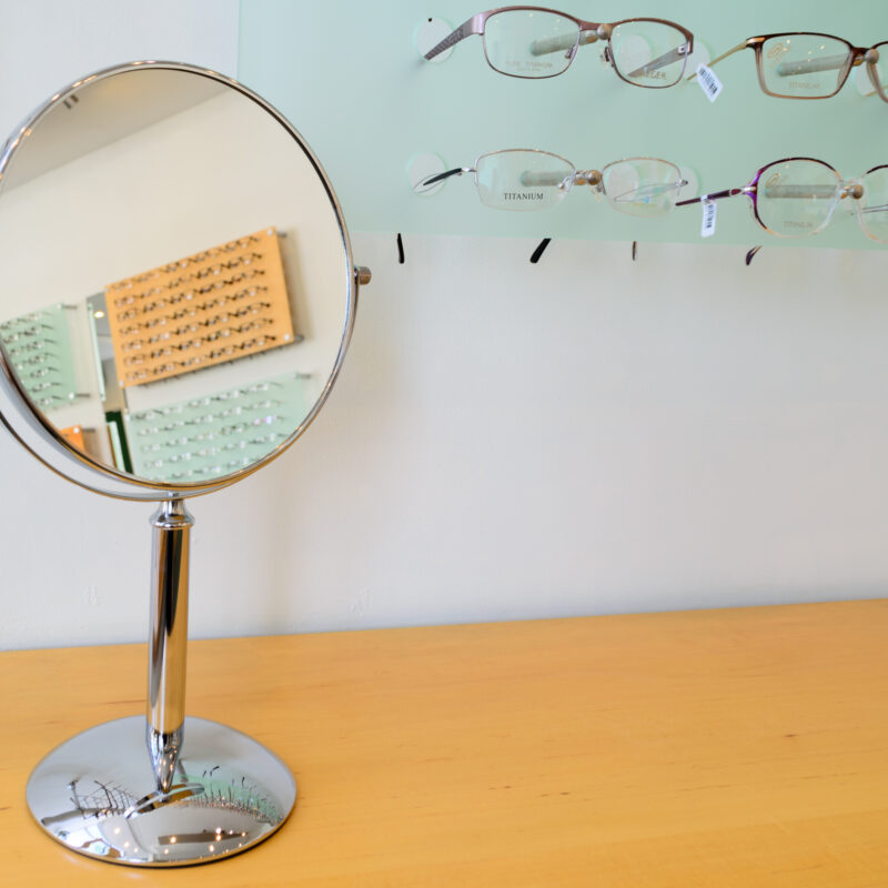 james-bontoft-optometrist-spectacle-display-mirror